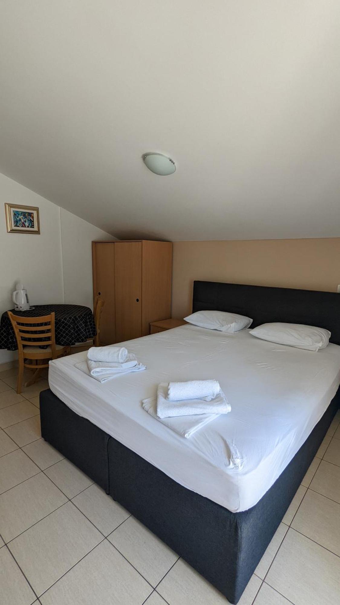 Apartments Vesna Gradac (Split-Dalmatia) Quarto foto